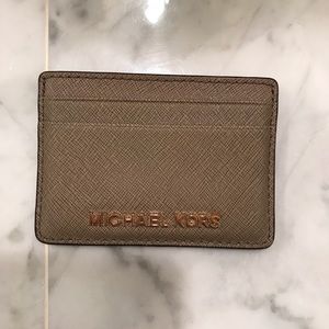 MICHAEL KORS CARD HOLDER, excellent condition.